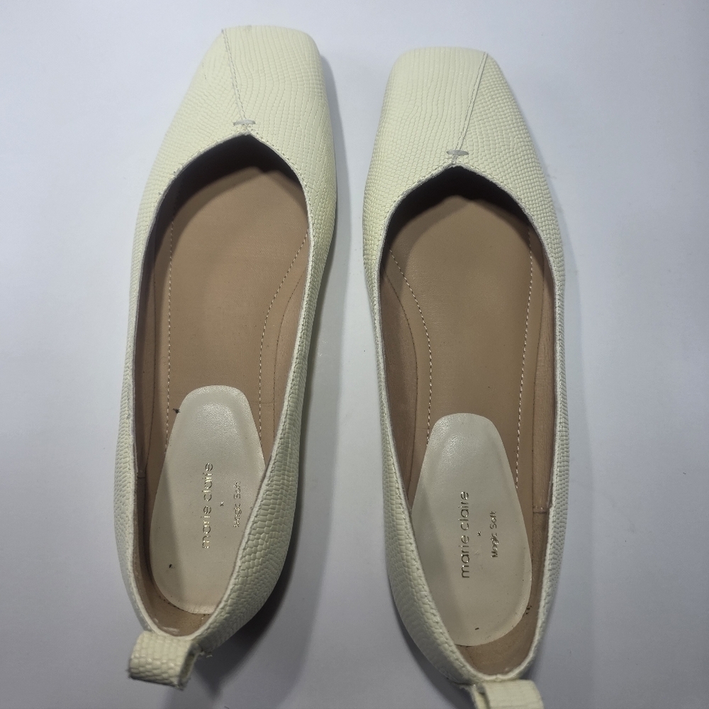 Marie Claire Magic Soft  Leather Women Flat Shoes  Size  36 US 5.5-6